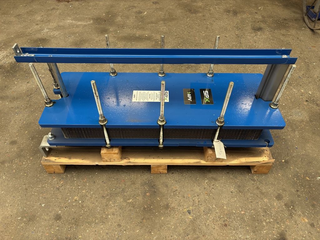 Plate Heat Exchanger (LT Cooler) - SPX Flow - 0034-MGS-10E/1