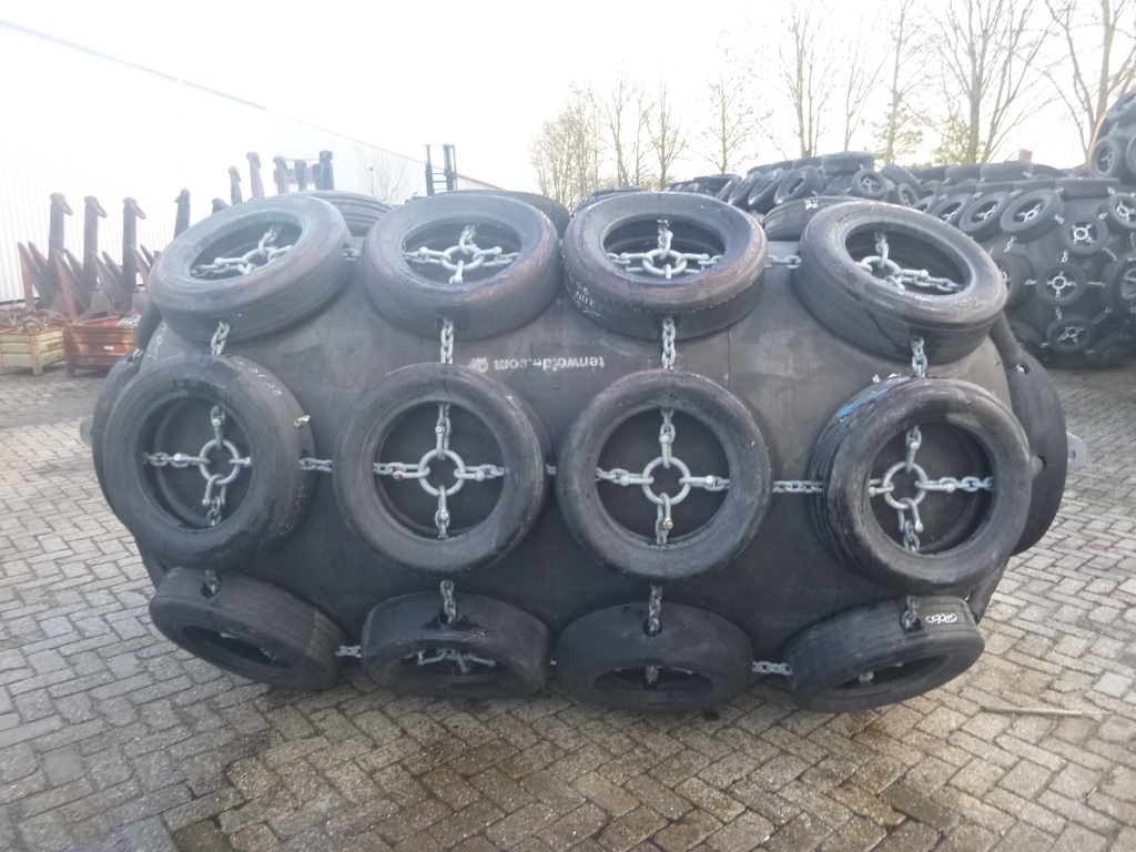 Pneumatic Rubber fender 1500 x 3000