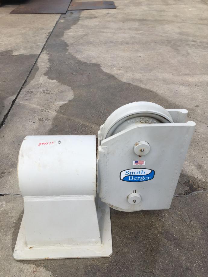 Smith Berger model MD-2612 Swivelhead Fairleader