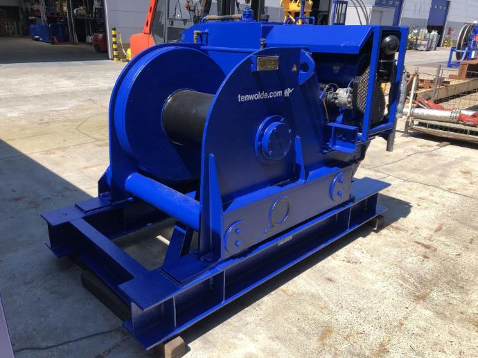 [26515] 11 ton Bröhl model Hymo diesel hydraulic winch