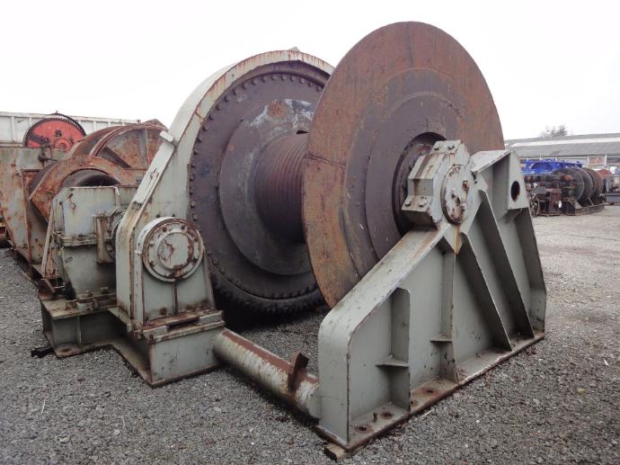 [5744] 60 ton O&K electric winch