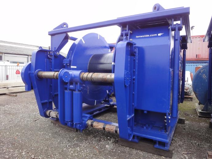65 ton DMT MW-H 650 kN hydraulic mooring winch
