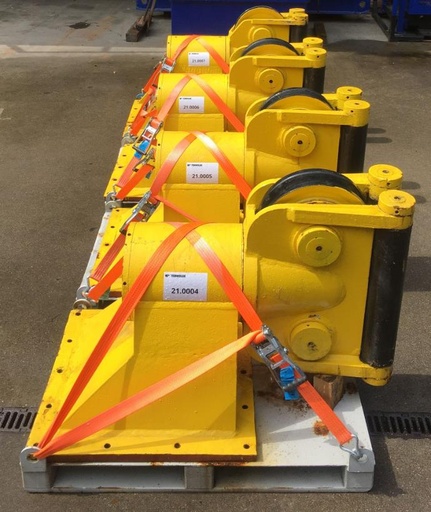 [18418] Model AE-3600-A-38 double sheave Swivelhead Fairleader